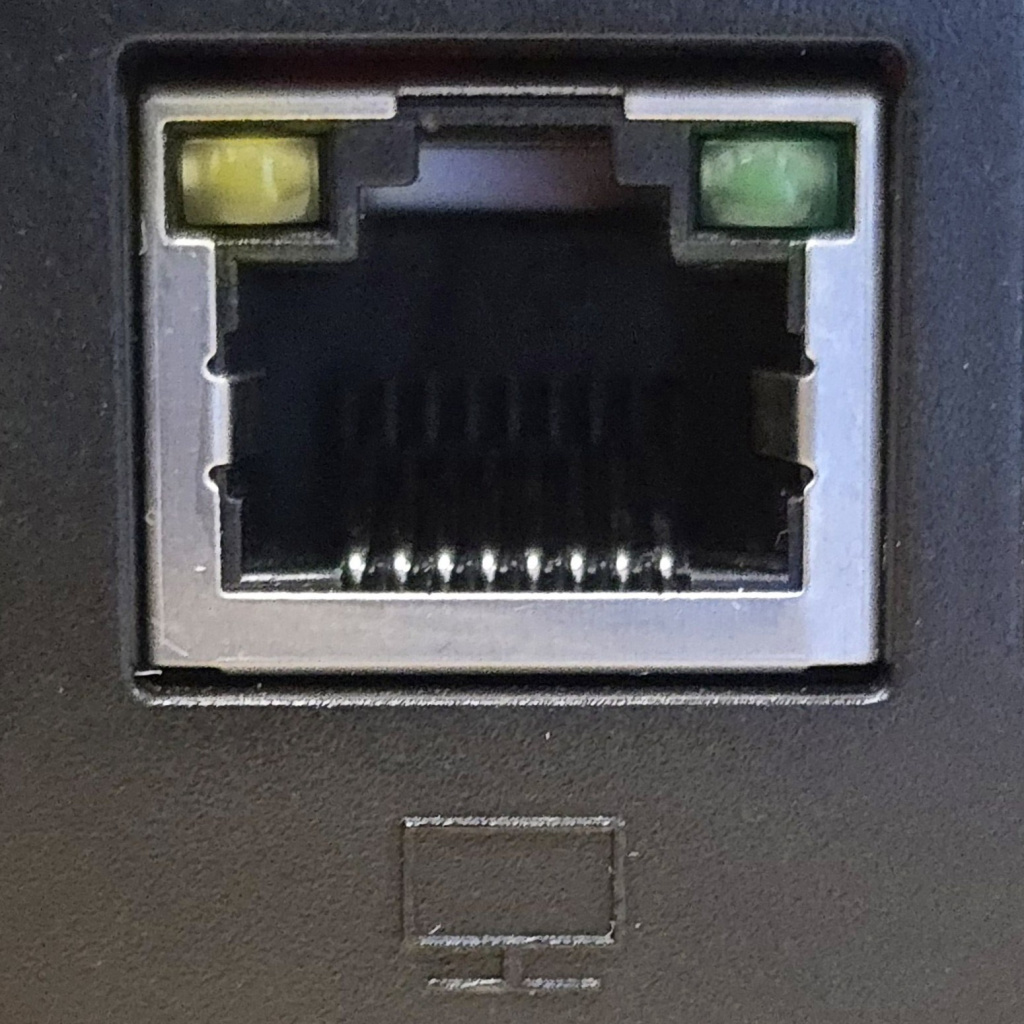 LAN-порт.jpg LAN-порт.jpg